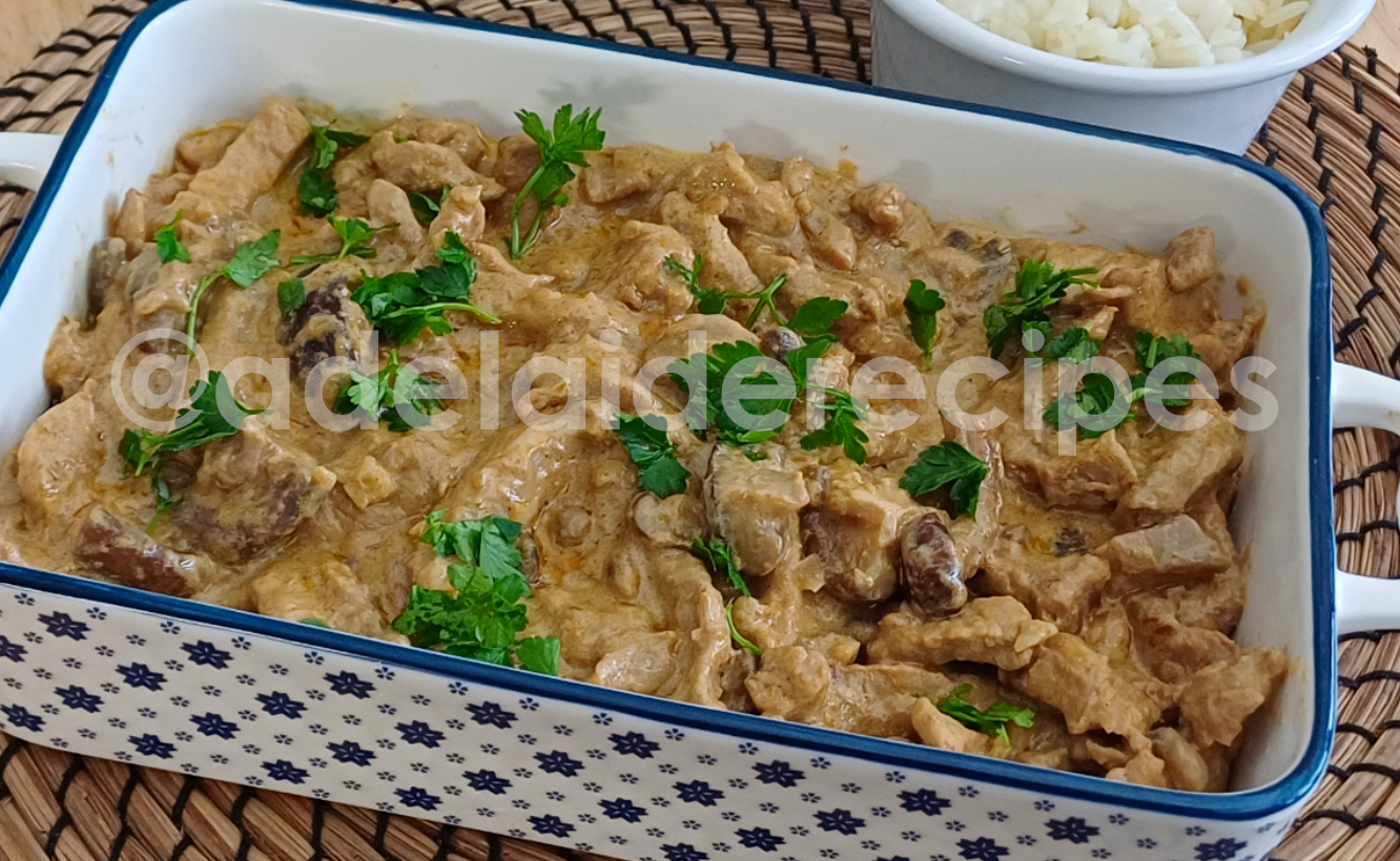 STROGONOFF de PORCO com COGUMELOS