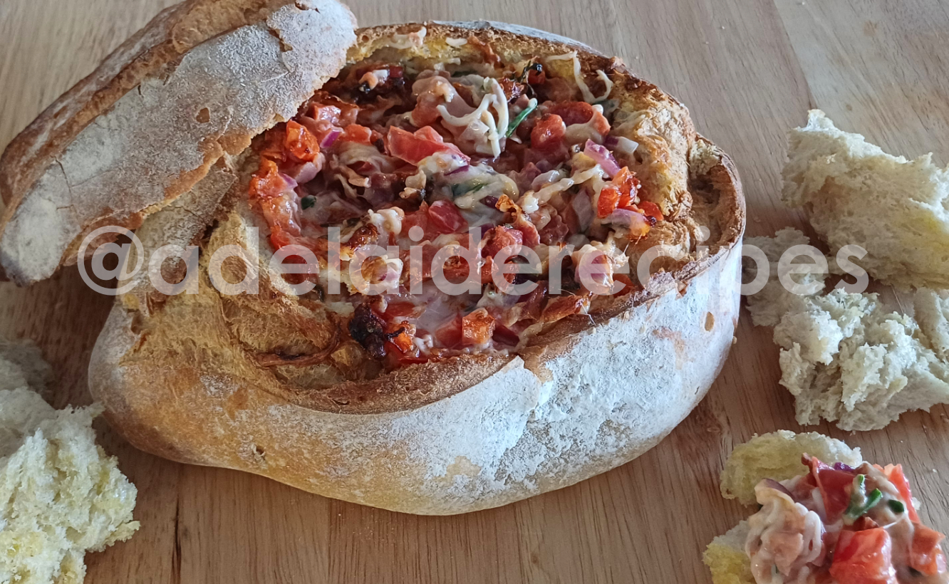 Pão Recheado com presunto, chouriço e queijo